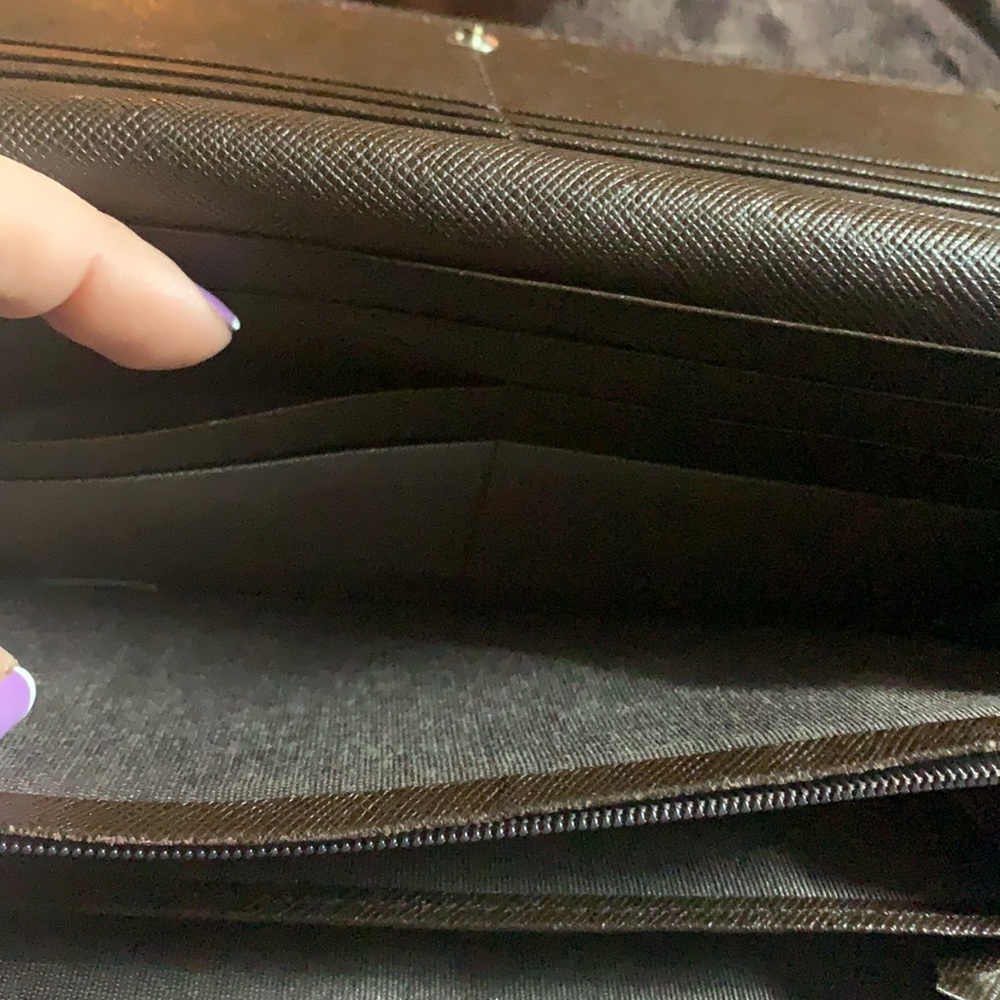 Burberry long bifold wallet - Picture 6 of 9